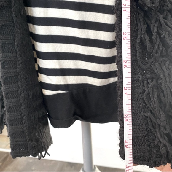 BLACK LOOP KNIT OPEN FRONT CARDIGAN - Picture 7 of 12